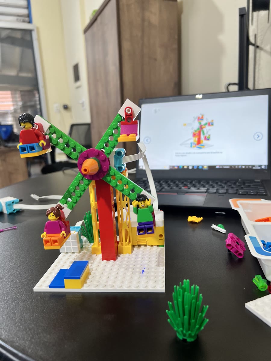 Projeto LEGO roda-gigante montado